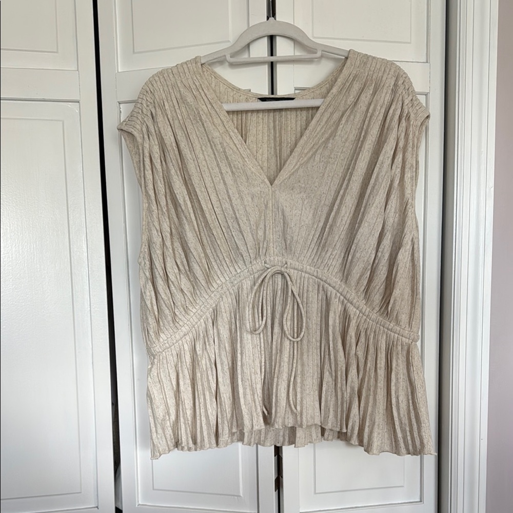 Banana Republic Factory Cream Ruched Sleeveless Blouse